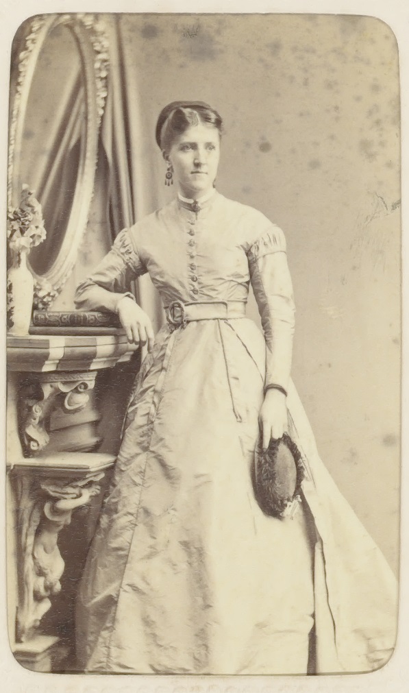 Portret van Christina Rueb, foto genomen ca. 1875-1880